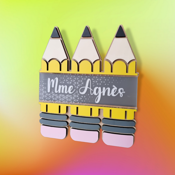 Décoration de bureau “Crayons” personnalisée en bois et acrylique