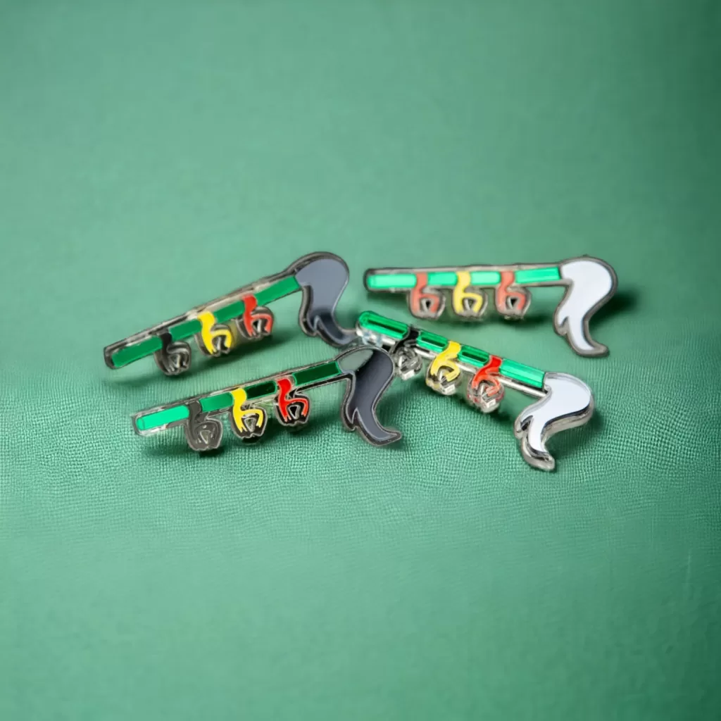 broche doudou 2023 - queue du dragon - ducasse de Mons - Leawood