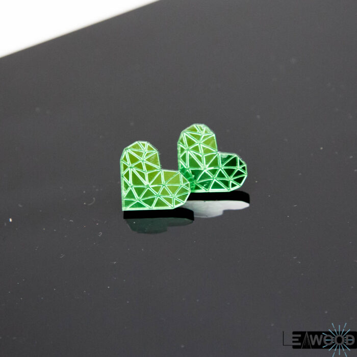 Boucles d'oreille coeur polygonale acrylique miroir style tellme vert