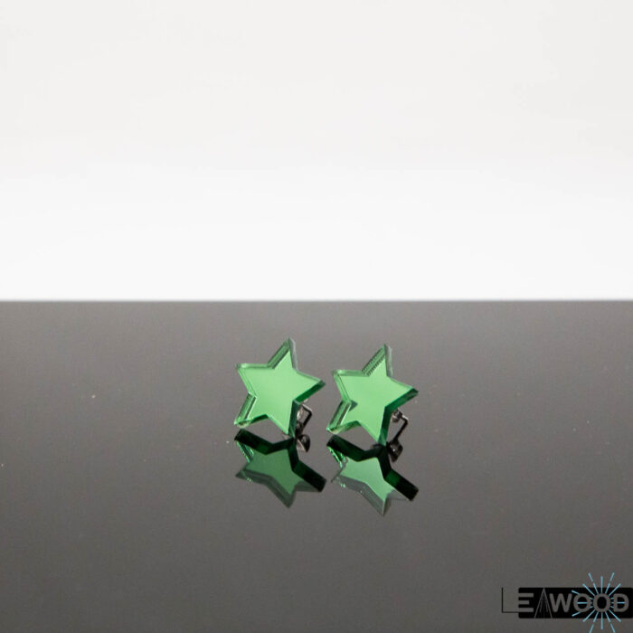 Boucles d'oreille en étoile en acrylique miroir vert